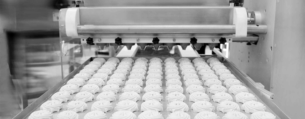 Lavorazioni e materie plastiche per l'industria alimentare Lavorazioni e materie plastiche per l'industria alimentare